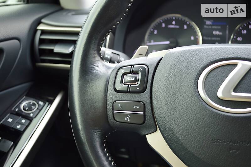 Седан Lexus IS 2017 в Одесі фото 36 Седан Lexus IS 2017 в Одесі