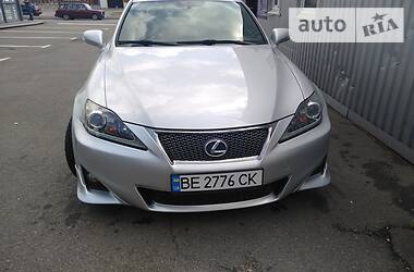 Седан Lexus IS 2012 в 
