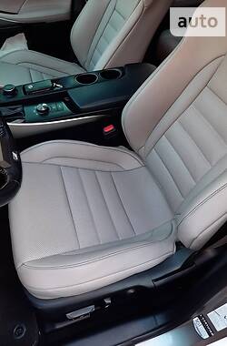 Седан Lexus IS 2015 в 