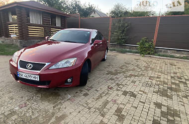 Седан Lexus IS 2011 в 