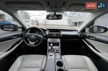Седан Lexus IS 2014 в Дніпрі