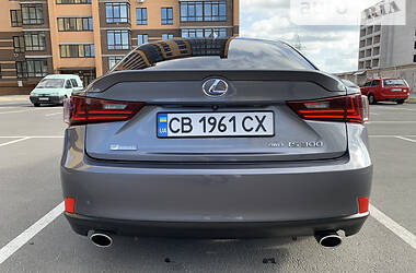 Седан Lexus IS 2016 в Чернигове