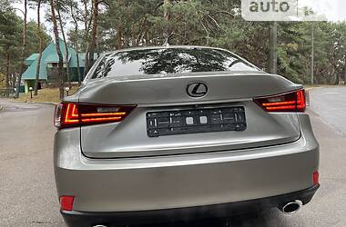 Седан Lexus IS 2016 в Киеве