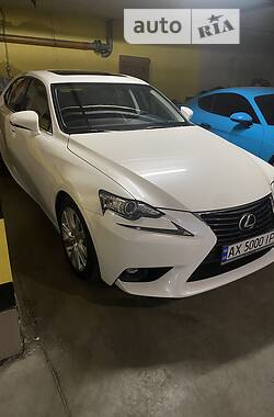 Седан Lexus IS 2015 в Харькове