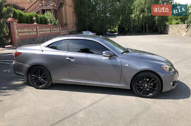 Седан Lexus IS 2014 в Гнивани