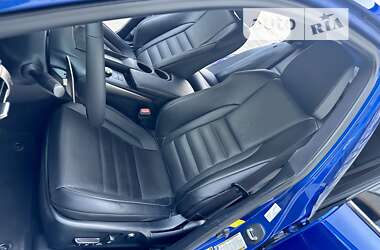 Седан Lexus IS 2016 в 