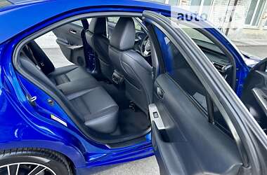 Седан Lexus IS 2016 в 