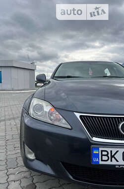 Седан Lexus IS 2007 в Рівному