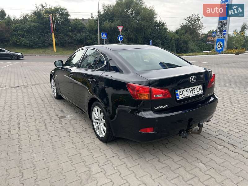 Седан Lexus IS 2008 в Луцьку