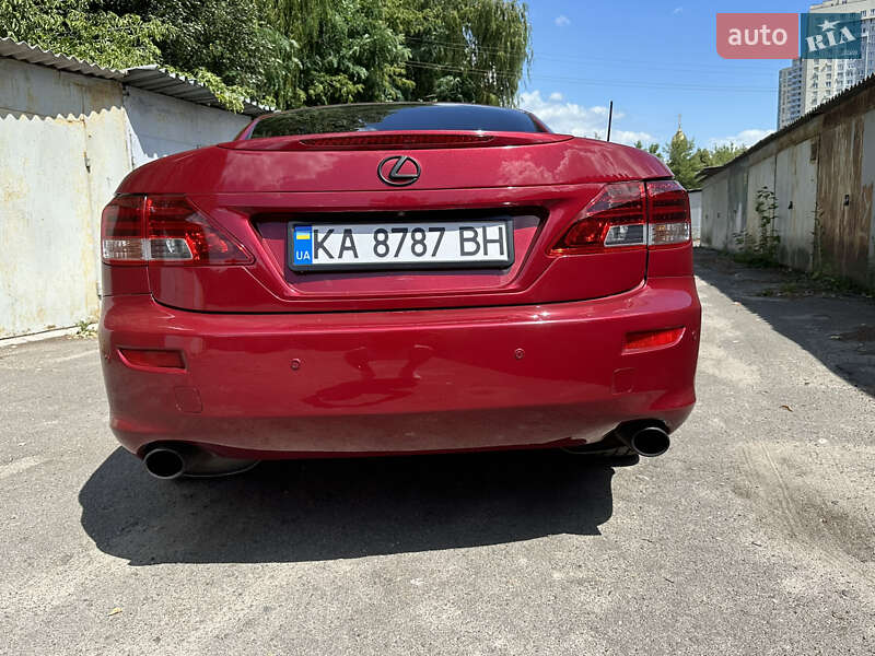 Кабриолет Lexus IS 2012 в Киеве