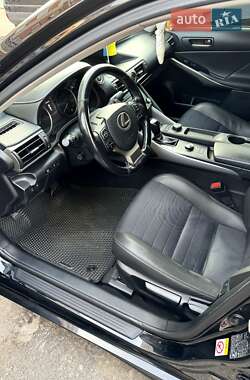 Седан Lexus IS 2017 в Києві