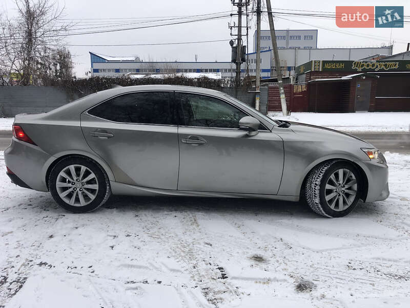 Седан Lexus IS 2014 в Киеве