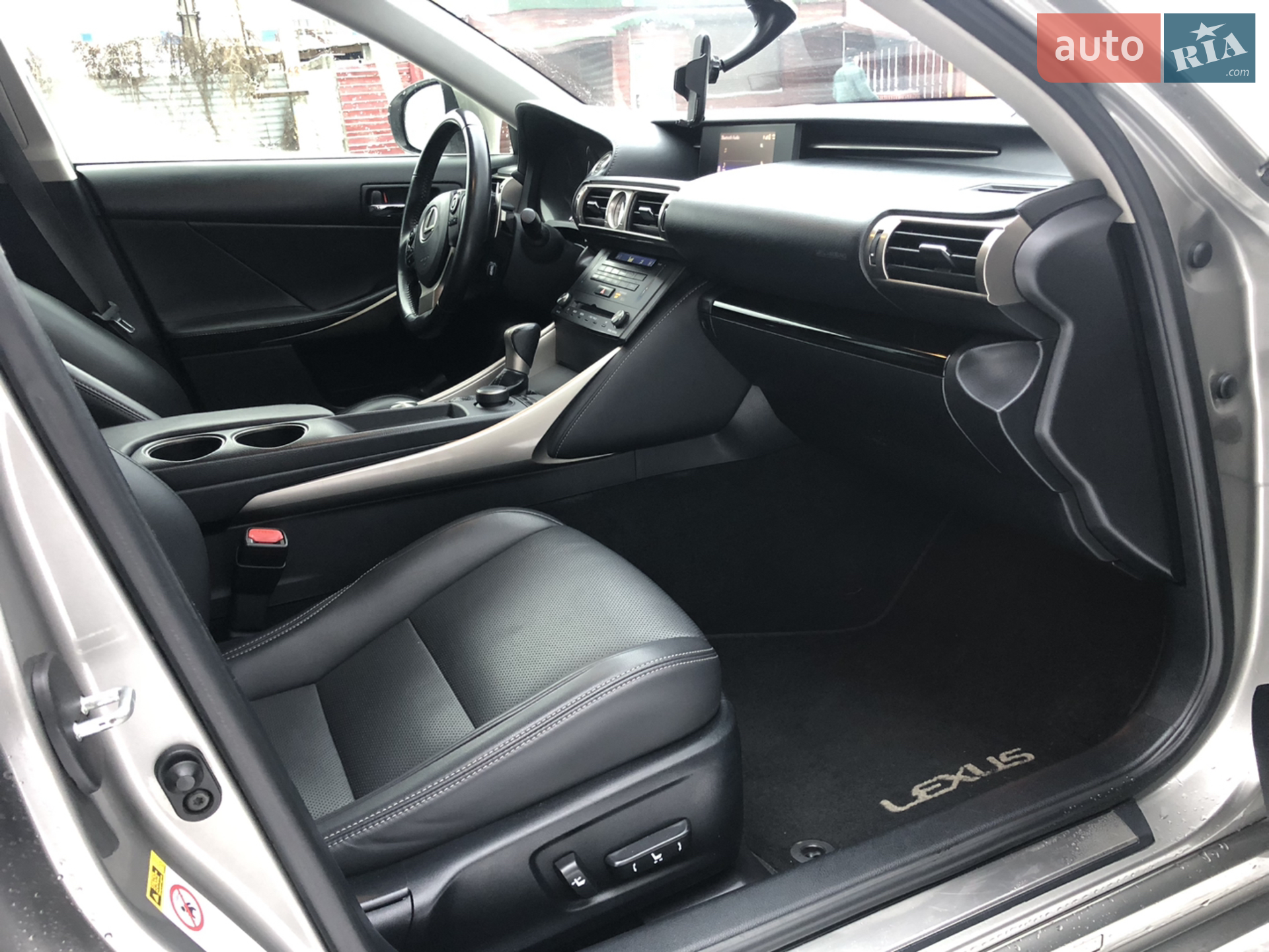 2014 Lexus IS - мініатюра 10