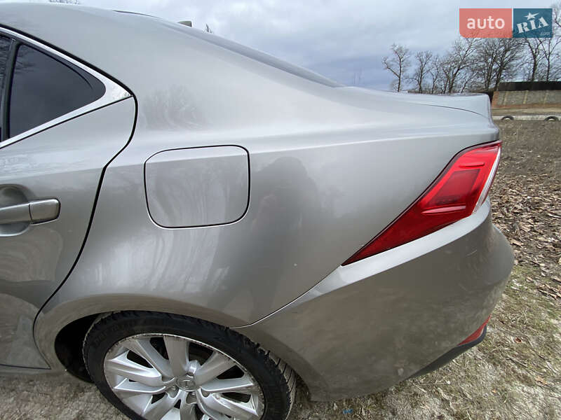 Седан Lexus IS 2013 в Полтаве
