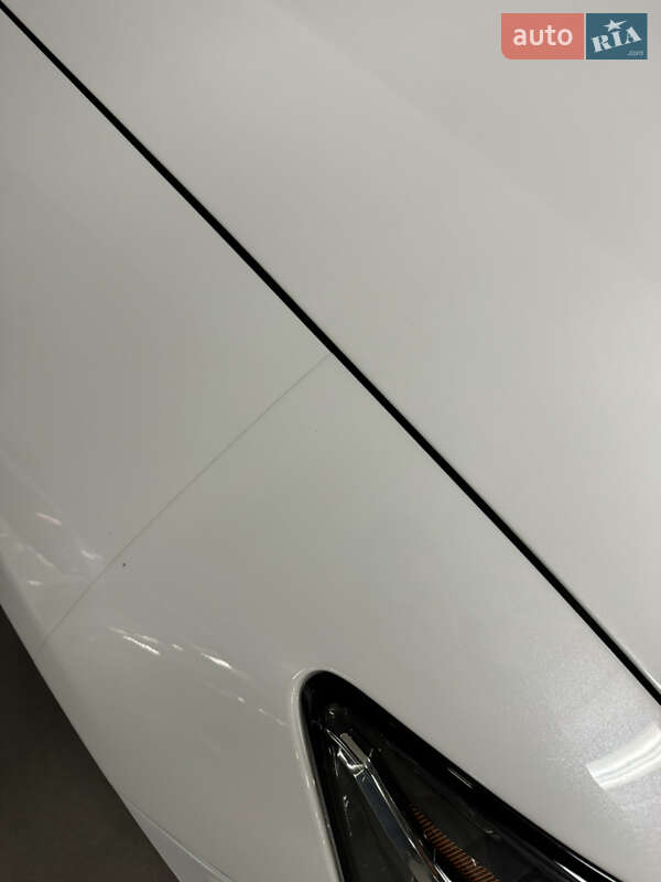 Седан Lexus IS 2017 в Киеве