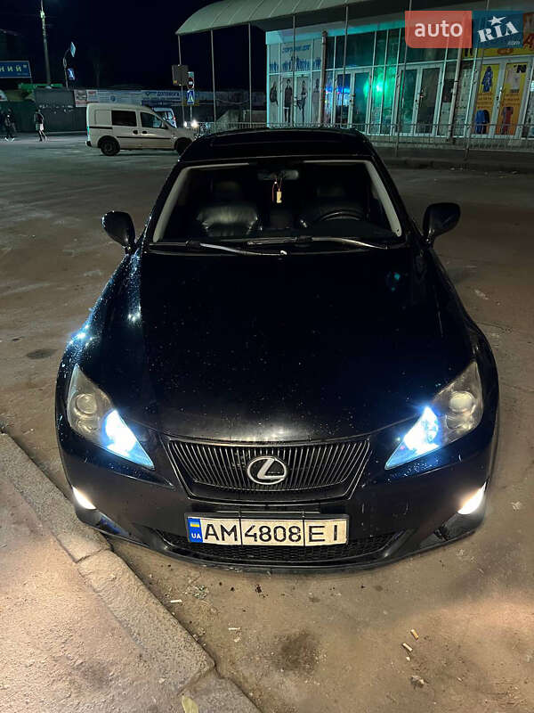 Седан Lexus IS 2007 в Житомире