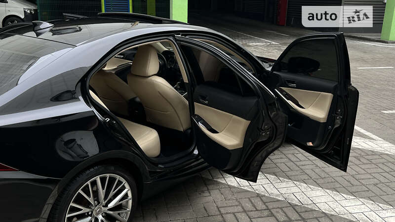 Седан Lexus IS 2013 в Києві фото 18 Седан Lexus IS 2013 в Києві