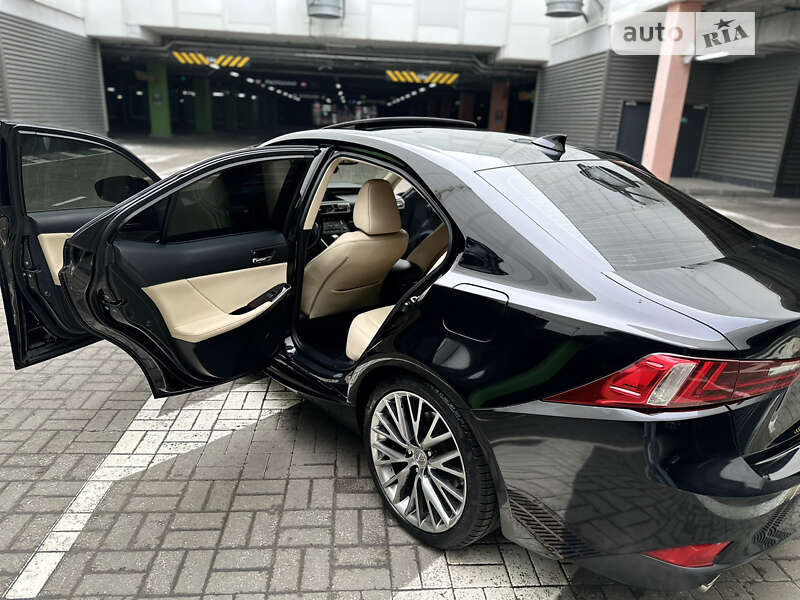 Седан Lexus IS 2013 в Києві фото 29 Седан Lexus IS 2013 в Києві