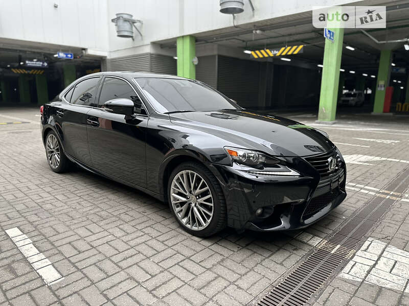 Седан Lexus IS 2013 в Києві фото 42 Седан Lexus IS 2013 в Києві