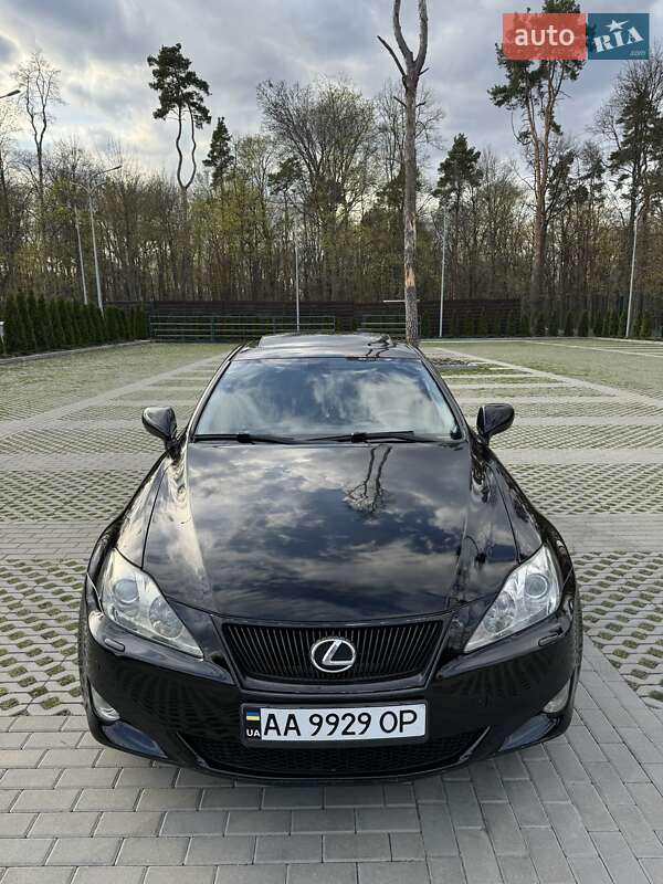 Lexus IS 2006