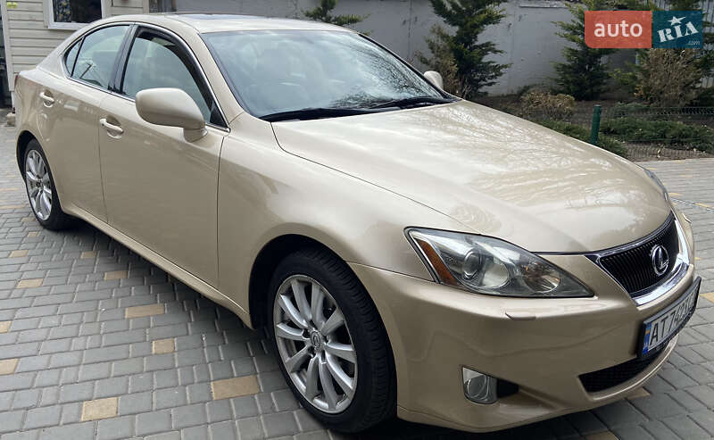 Lexus IS 2008