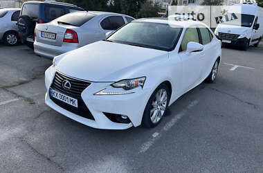 Седан Lexus IS 2015 в Киеве