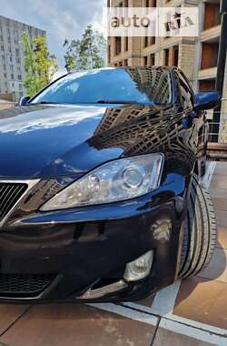 Седан Lexus IS 2007 в Киеве