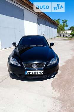 Седан Lexus IS 2005 в Коростене