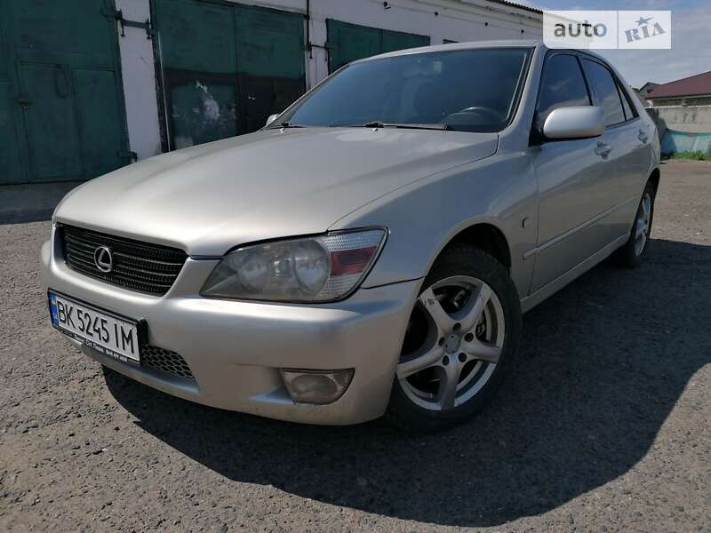 Седан Lexus IS 1999 в Ирпене