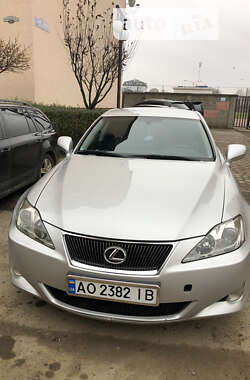 Седан Lexus IS 2006 в Ужгороде