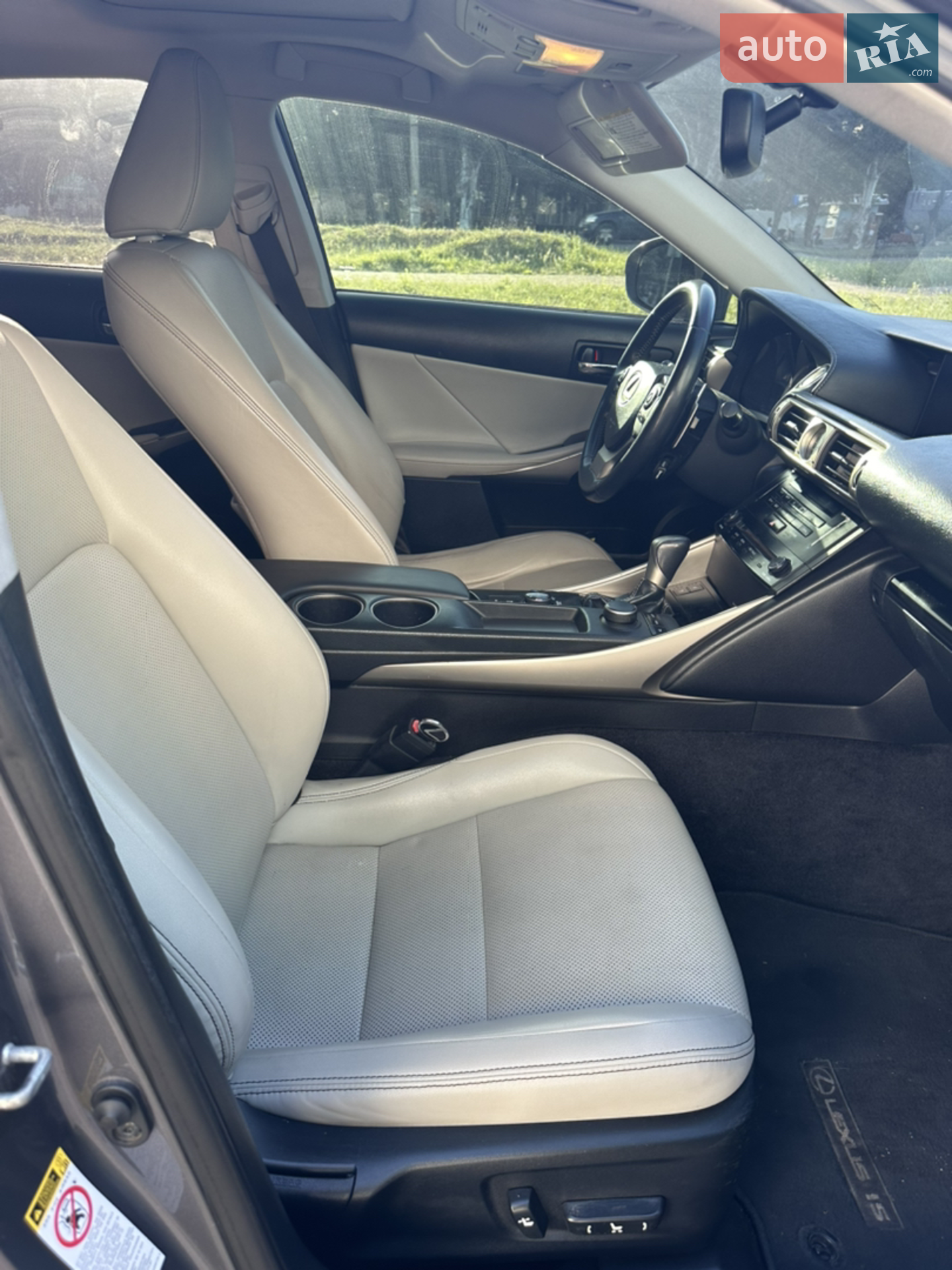 2014 Lexus IS - мініатюра 9