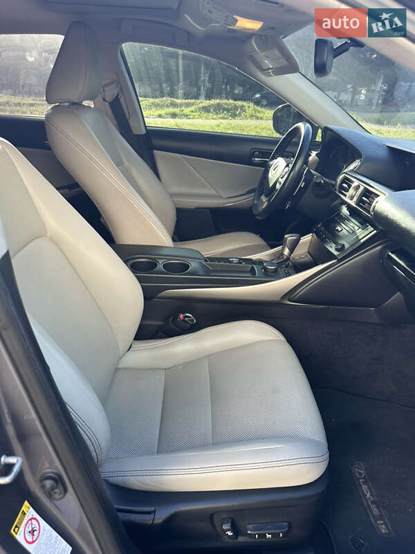 Седан Lexus IS 2014 в Одессе