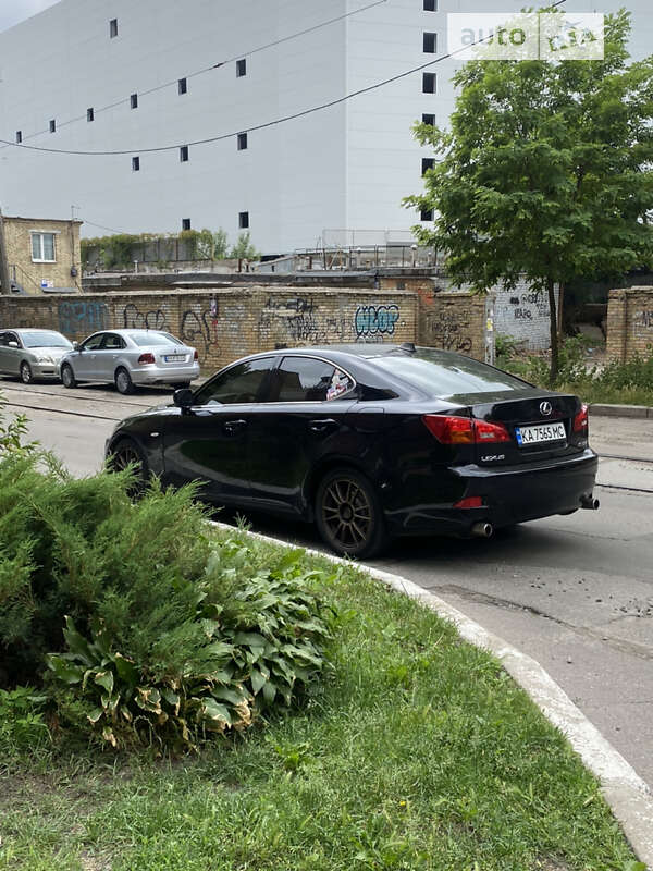 Седан Lexus IS 2007 в Киеве
