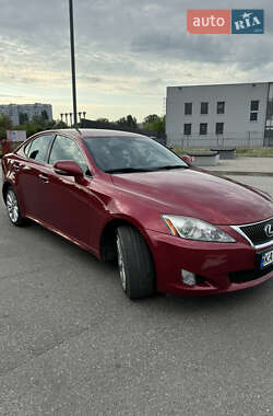 Седан Lexus IS 2010 в 