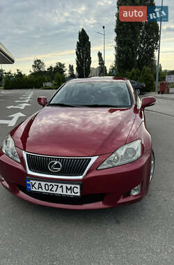 Седан Lexus IS 2010 в 