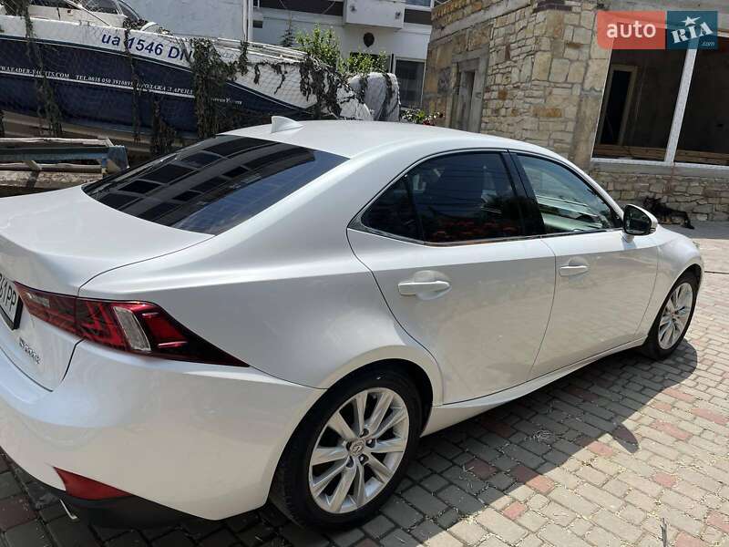 Седан Lexus IS 2016 в Одессе фото 2 Седан Lexus IS 2016 в Одессе