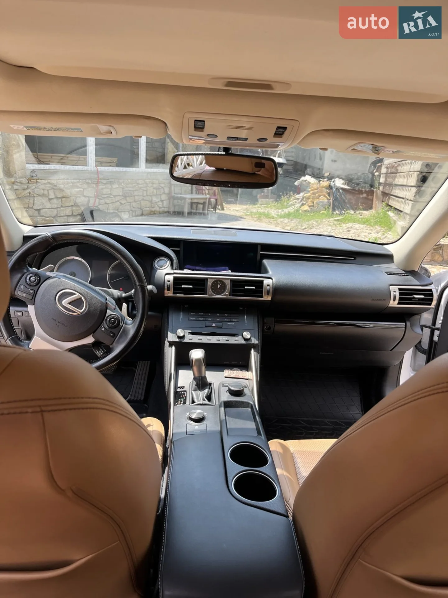 2016 Lexus IS - мініатюра 8