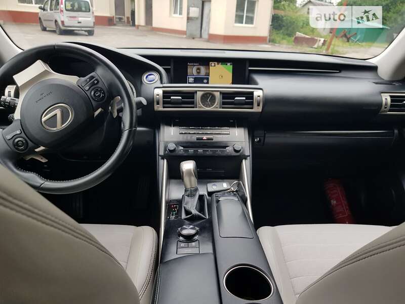 Седан Lexus IS 2014 в Черкассах