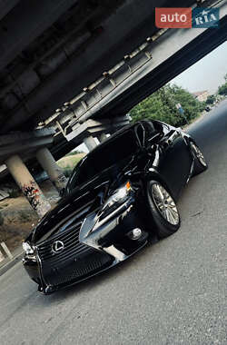 Седан Lexus IS 2013 в 