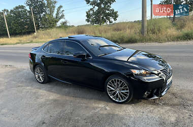 Седан Lexus IS 2013 в 