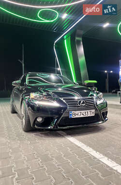 Седан Lexus IS 2013 в 