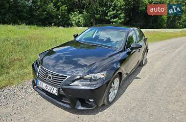 Седан Lexus IS 2016 в 