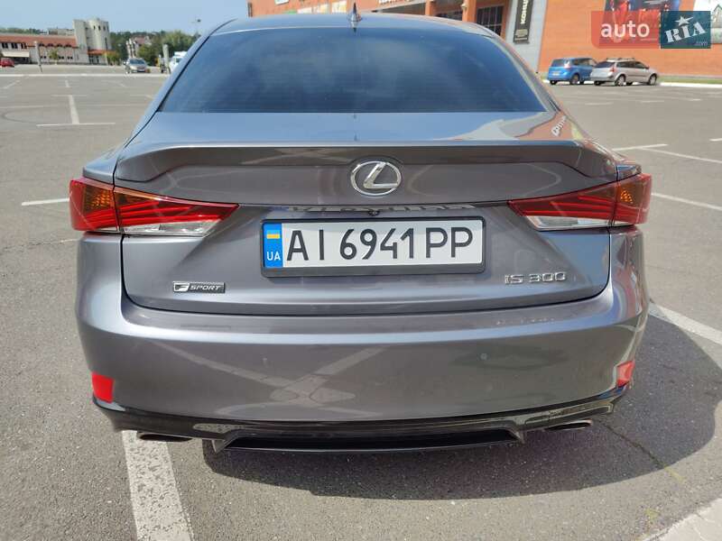 Седан Lexus IS 2018 в Киеве