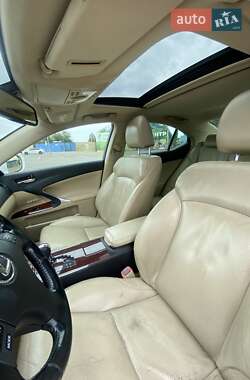 Седан Lexus IS 2008 в Киеве