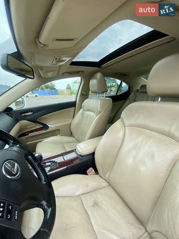 Седан Lexus IS 2008 в Киеве