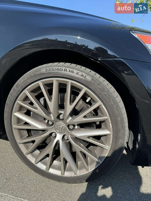 Седан Lexus IS 2016 в Киеве фото 19 Седан Lexus IS 2016 в Киеве