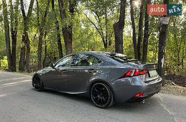 Седан Lexus IS 2014 в 