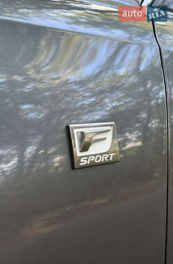 Седан Lexus IS 2014 в 