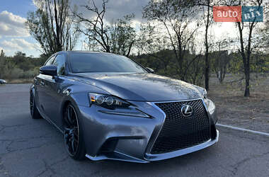 Седан Lexus IS 2014 в 