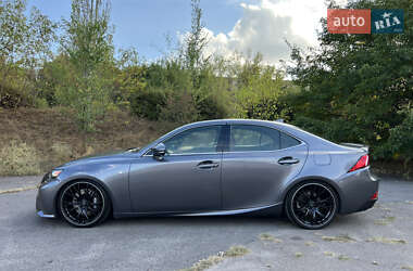 Седан Lexus IS 2014 в 